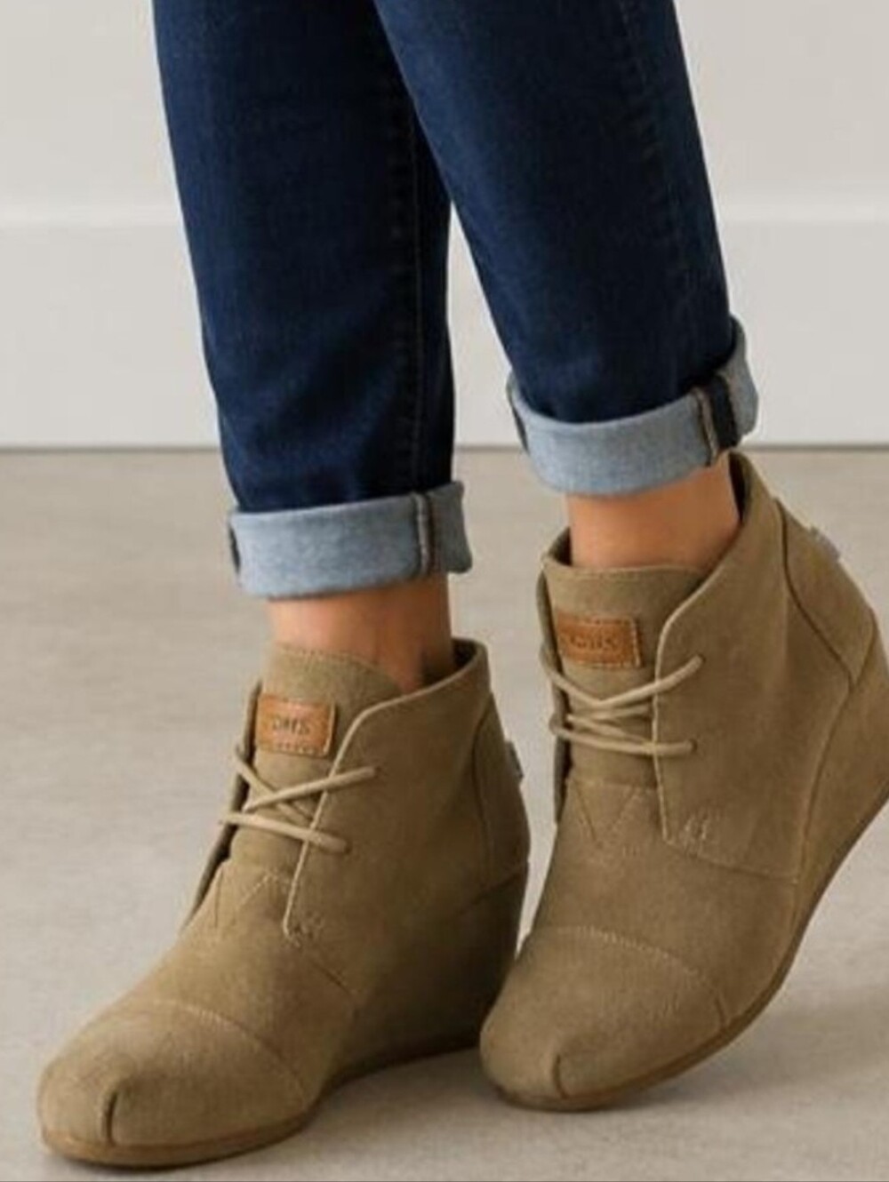 TOMS Chestnut Suede Desert Wedge booties size 8.5